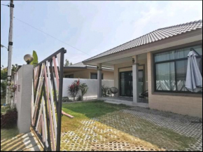 Modern Villa Hua Hin 华欣静家之草坪花园别墅 公共泳池 健身房